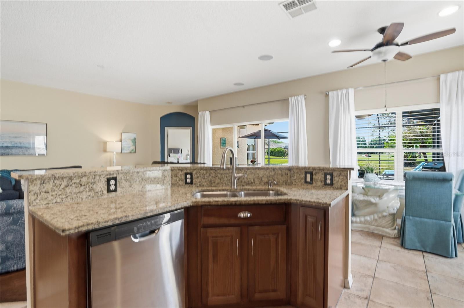 Image 20 of 46 For 23908 Hastings Way