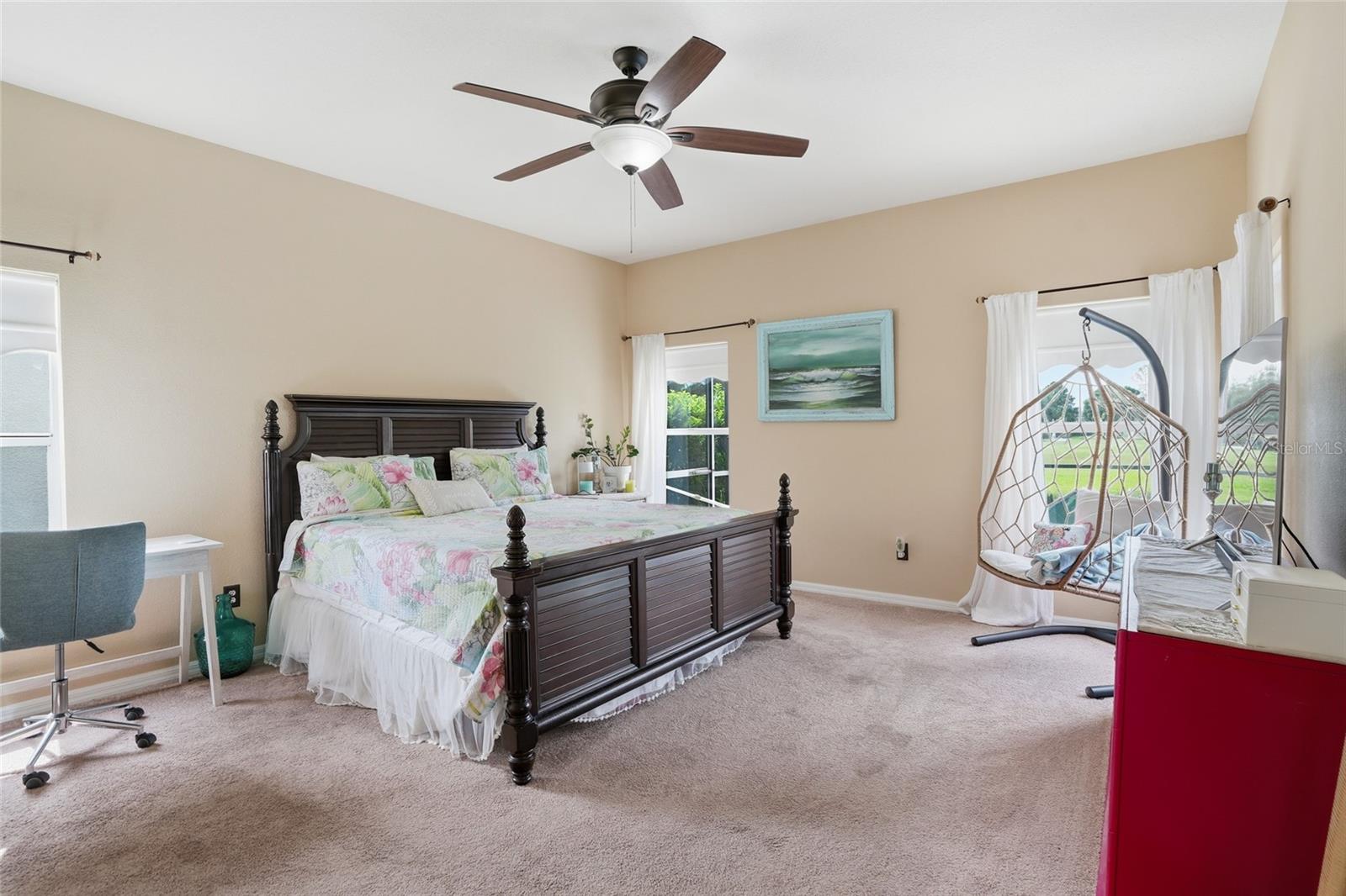 Image 21 of 46 For 23908 Hastings Way