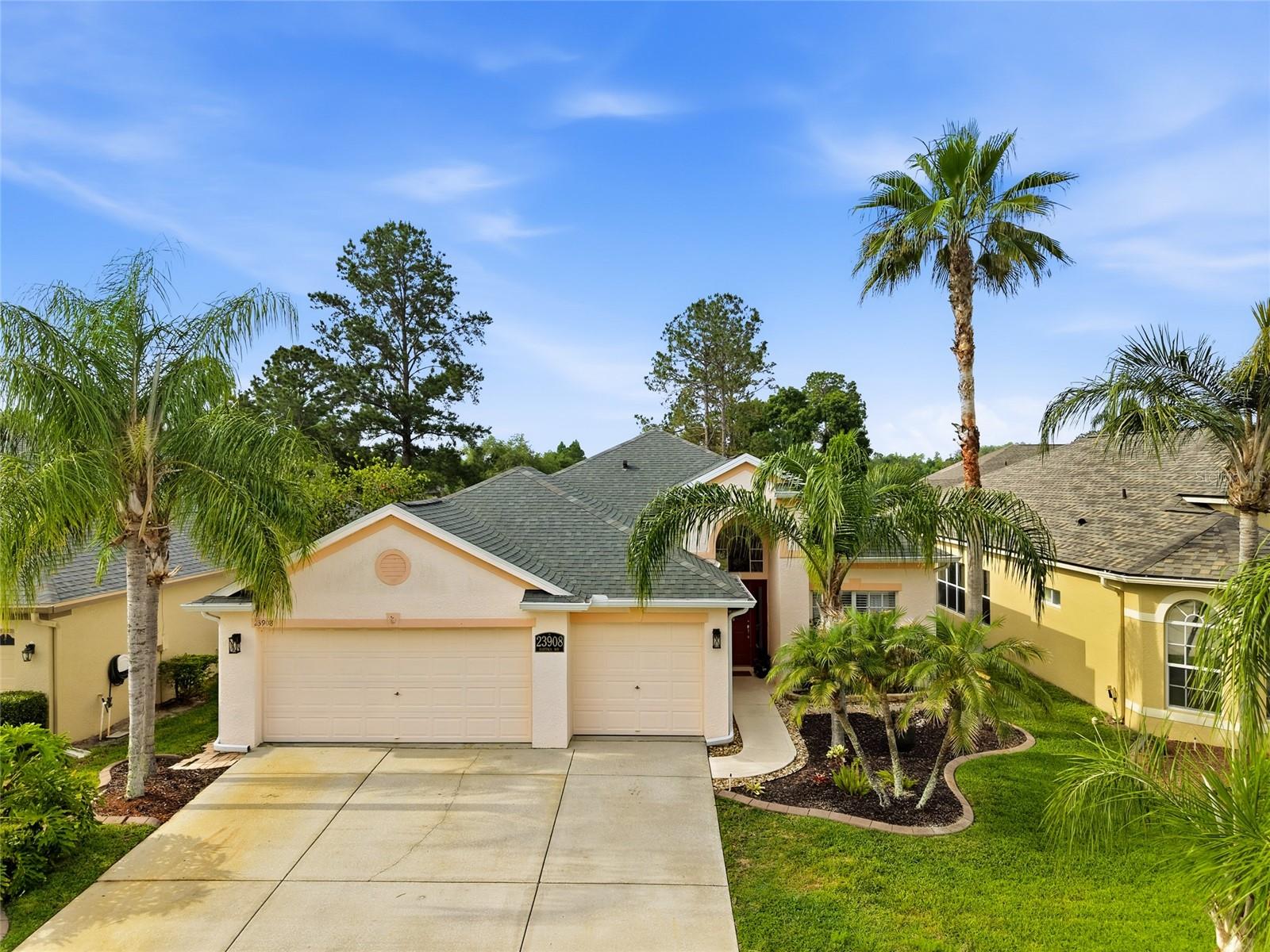 Image 4 of 46 For 23908 Hastings Way