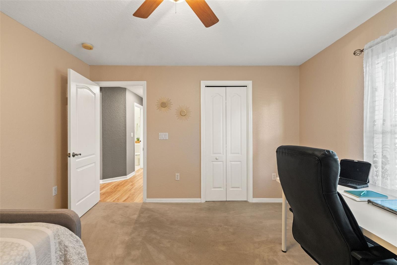 Image 18 of 62 For 10327 Velvetseed Circle