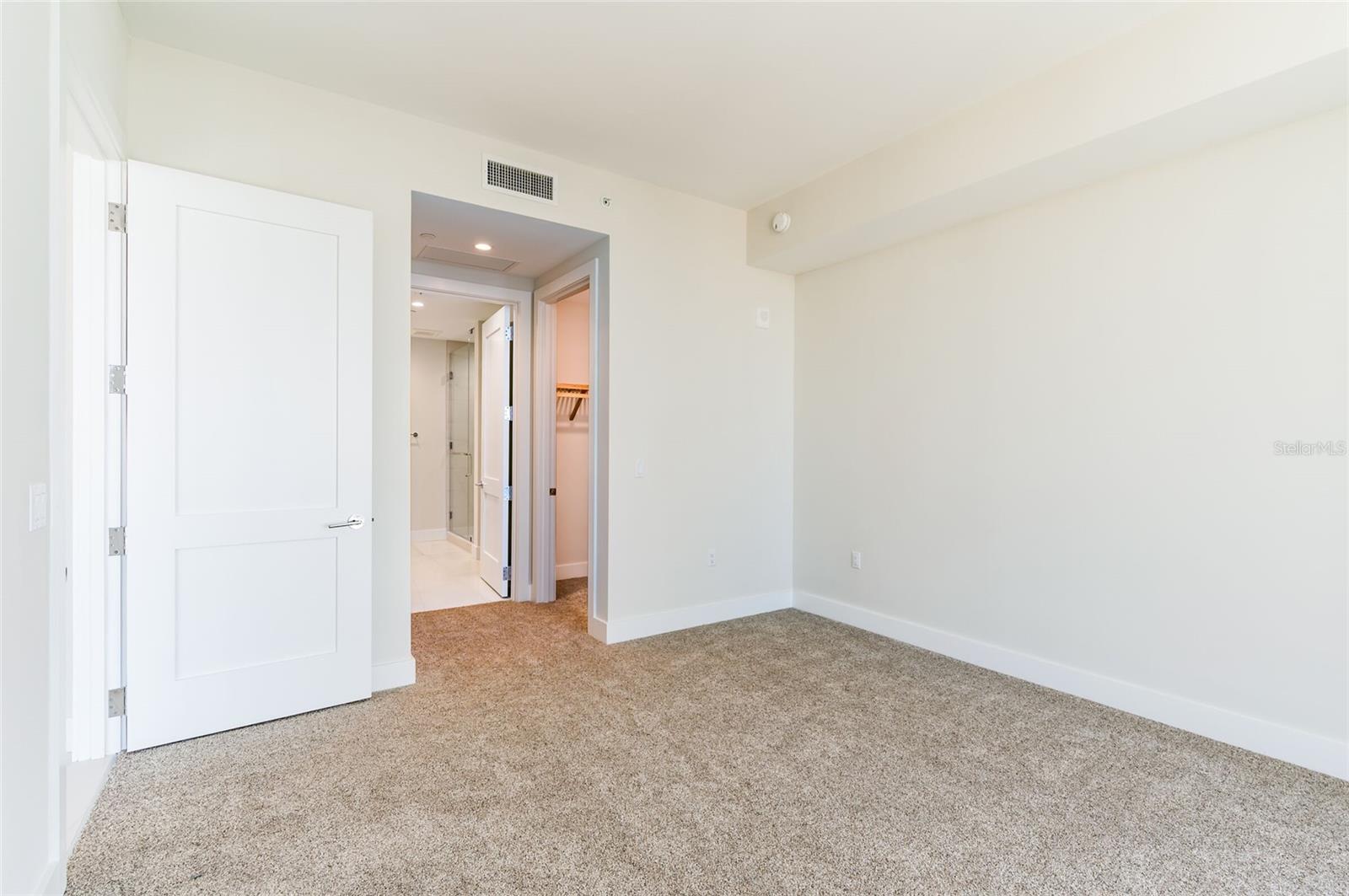Image 27 of 72 For 275 1st Avenue South  2208