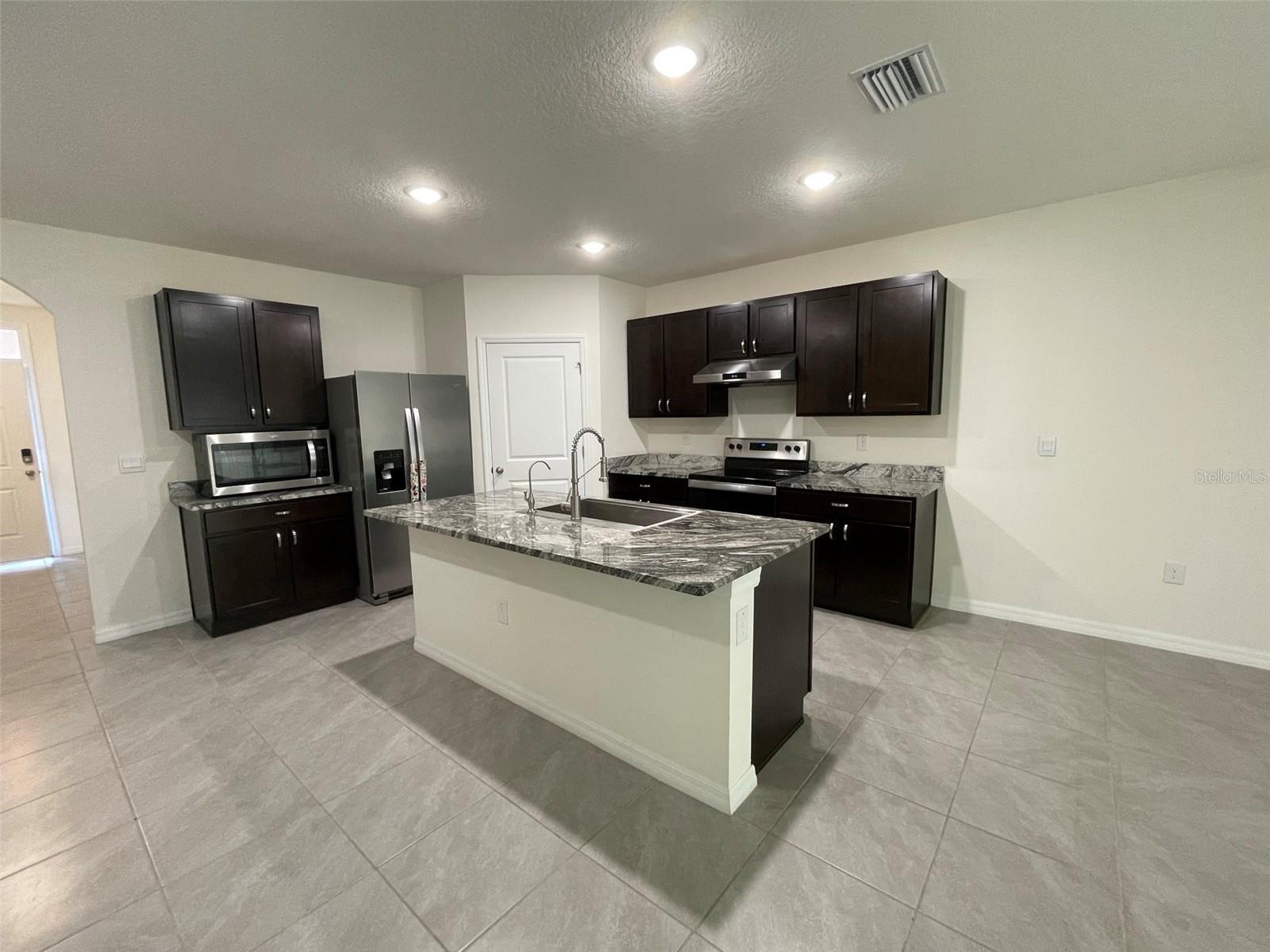 Image 5 of 55 For 15596 Black Pepper Lane