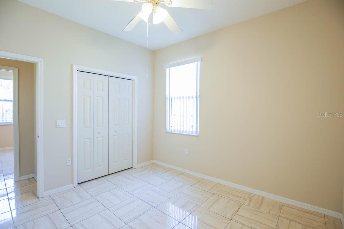 Image 19 of 27 For 9214 Sunnyoak Drive
