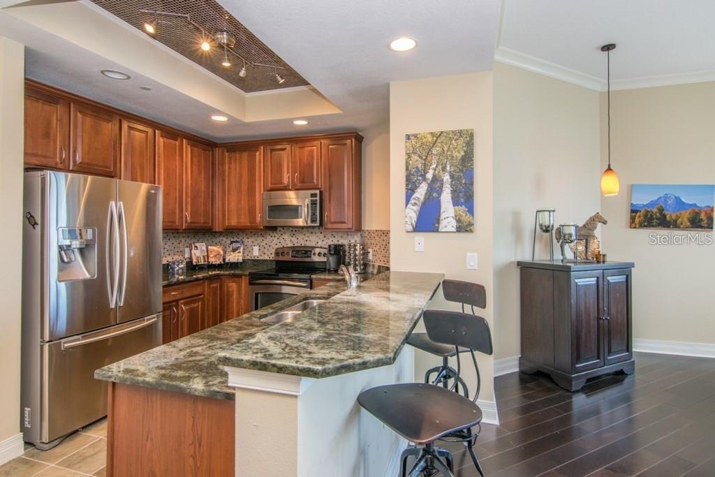 Image 4 of 16 For 1209 Cumberland Avenue 2502