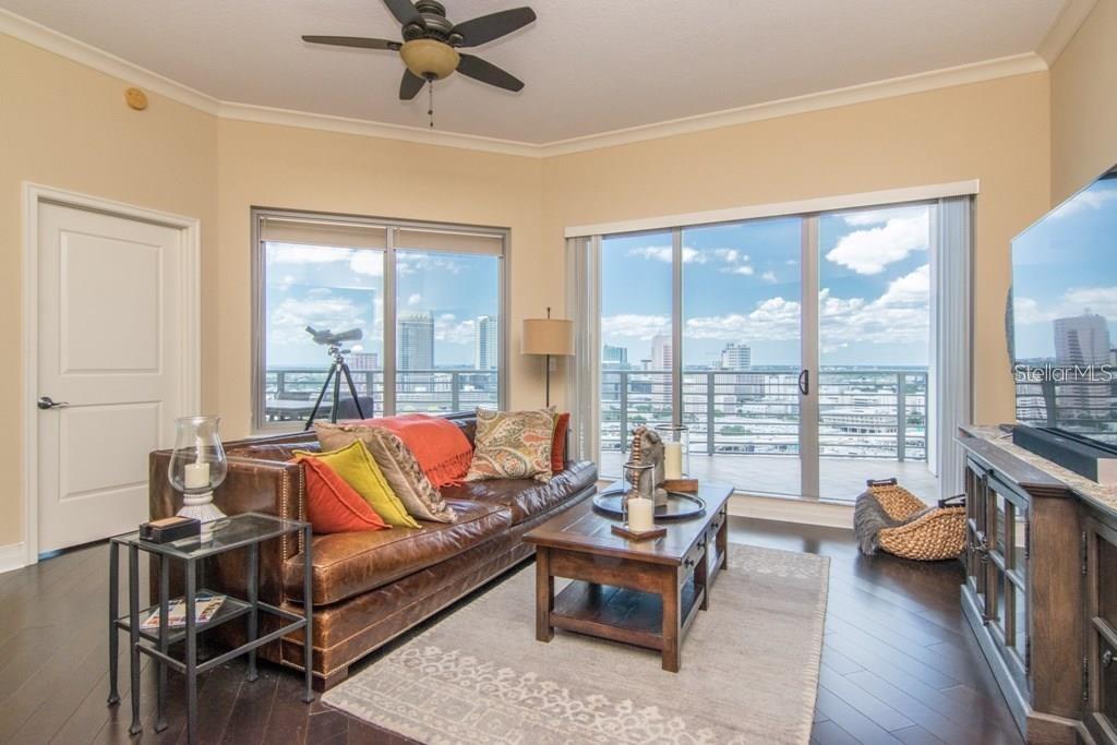 Image 5 of 16 For 1209 Cumberland Avenue 2502