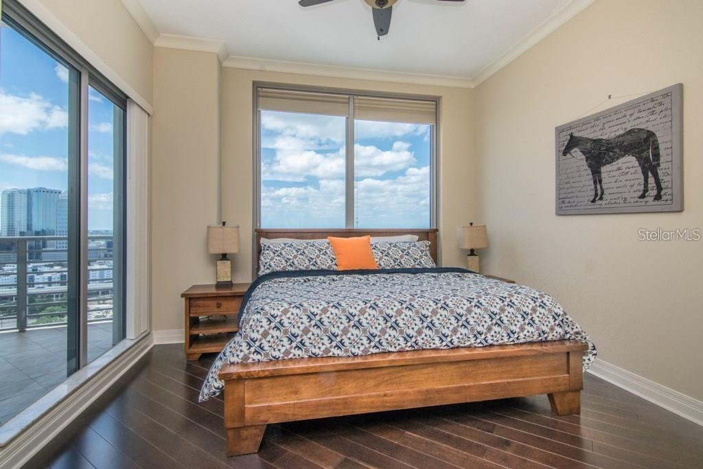 Image 9 of 16 For 1209 Cumberland Avenue 2502