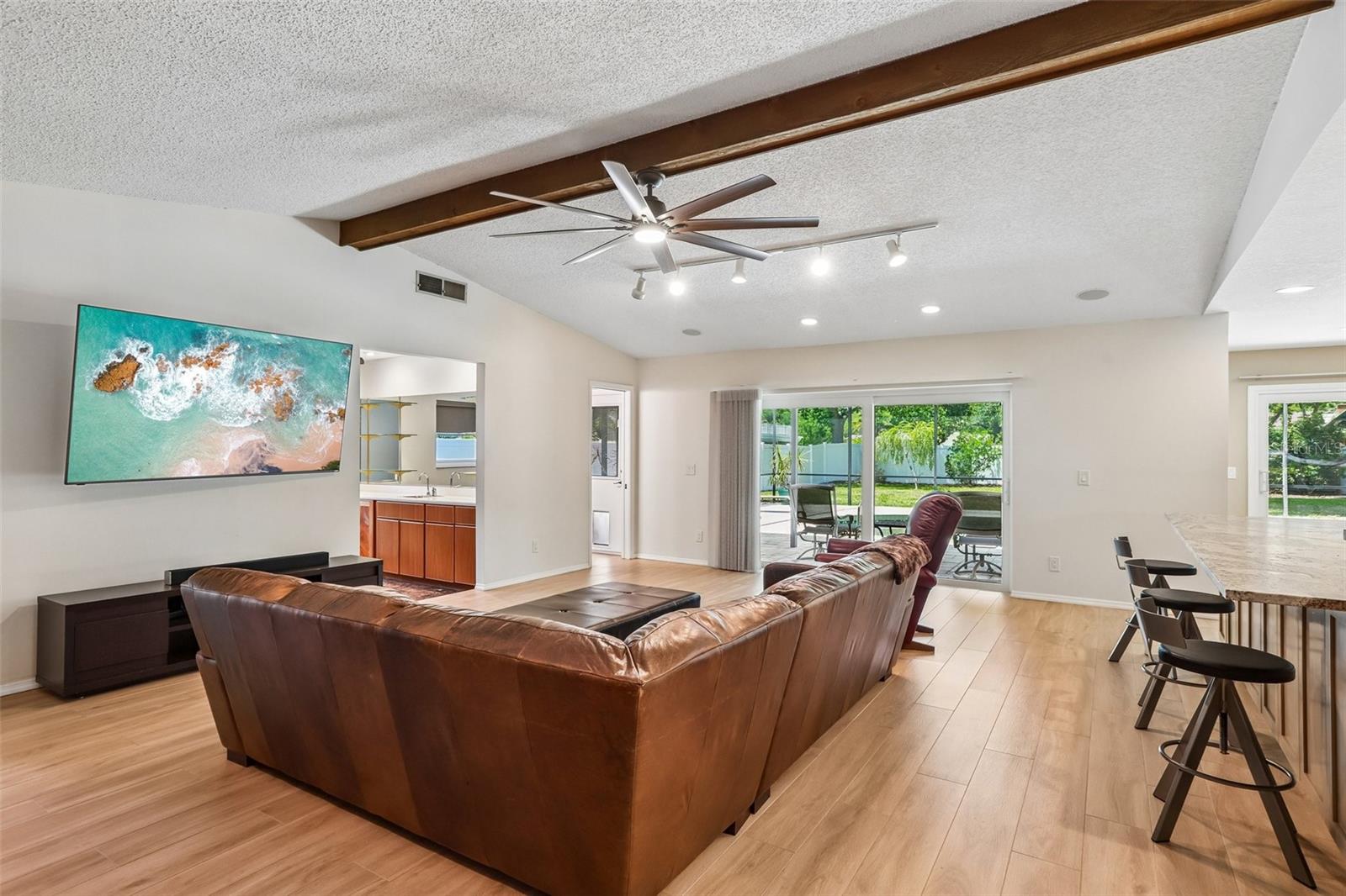 Image 23 of 99 For 2424 Sundancer Drive