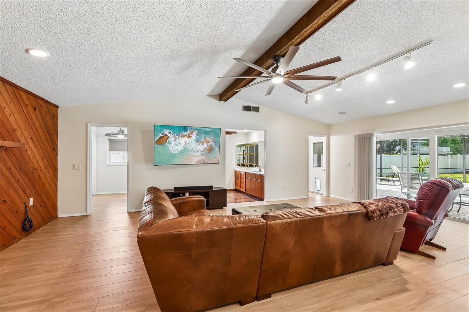 Image 25 of 99 For 2424 Sundancer Drive