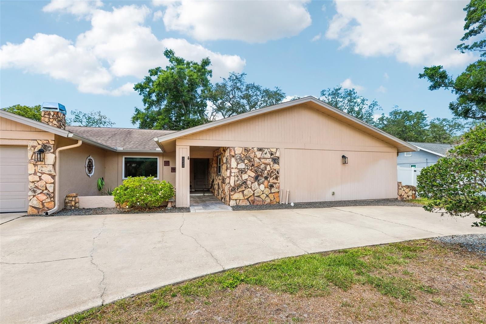Image 3 of 99 For 2424 Sundancer Drive