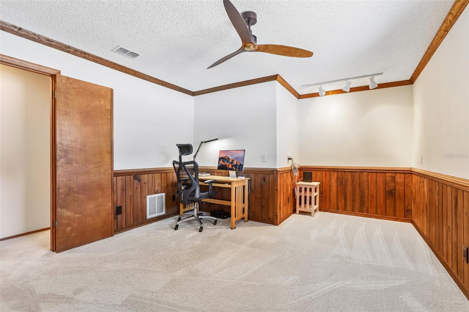 Image 65 of 99 For 2424 Sundancer Drive