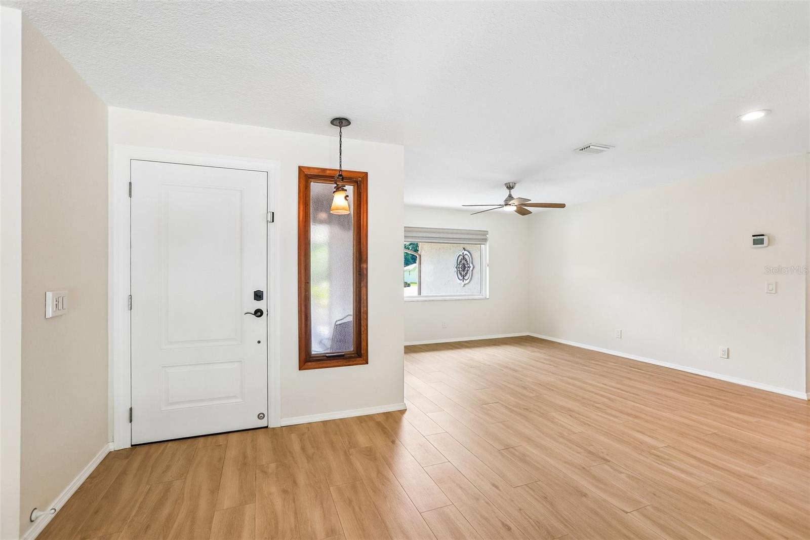Image 9 of 99 For 2424 Sundancer Drive