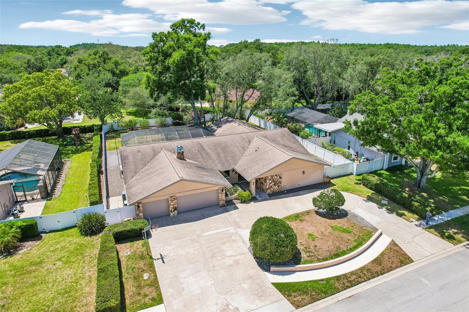 Image 90 of 99 For 2424 Sundancer Drive