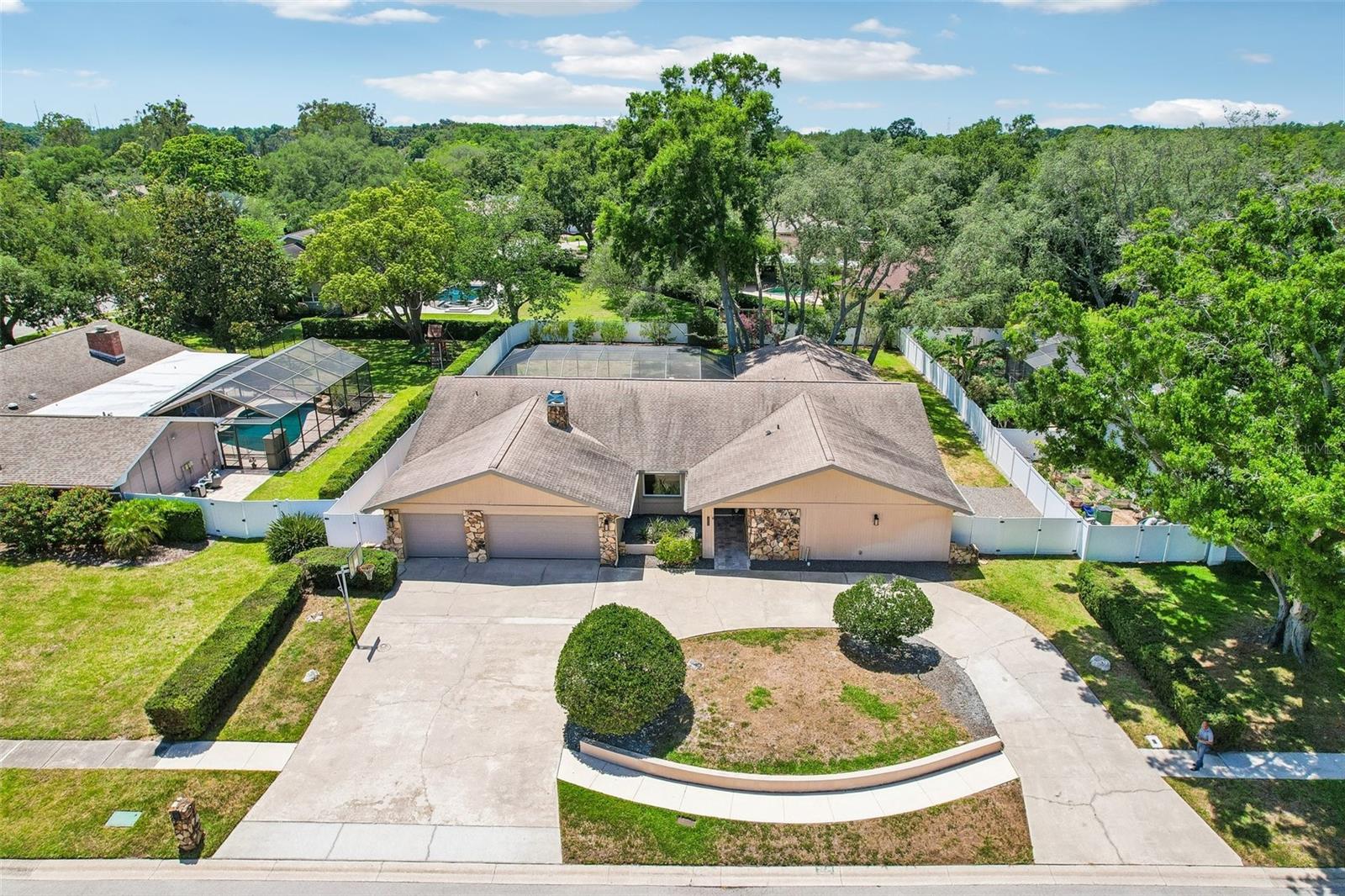 Image 91 of 99 For 2424 Sundancer Drive