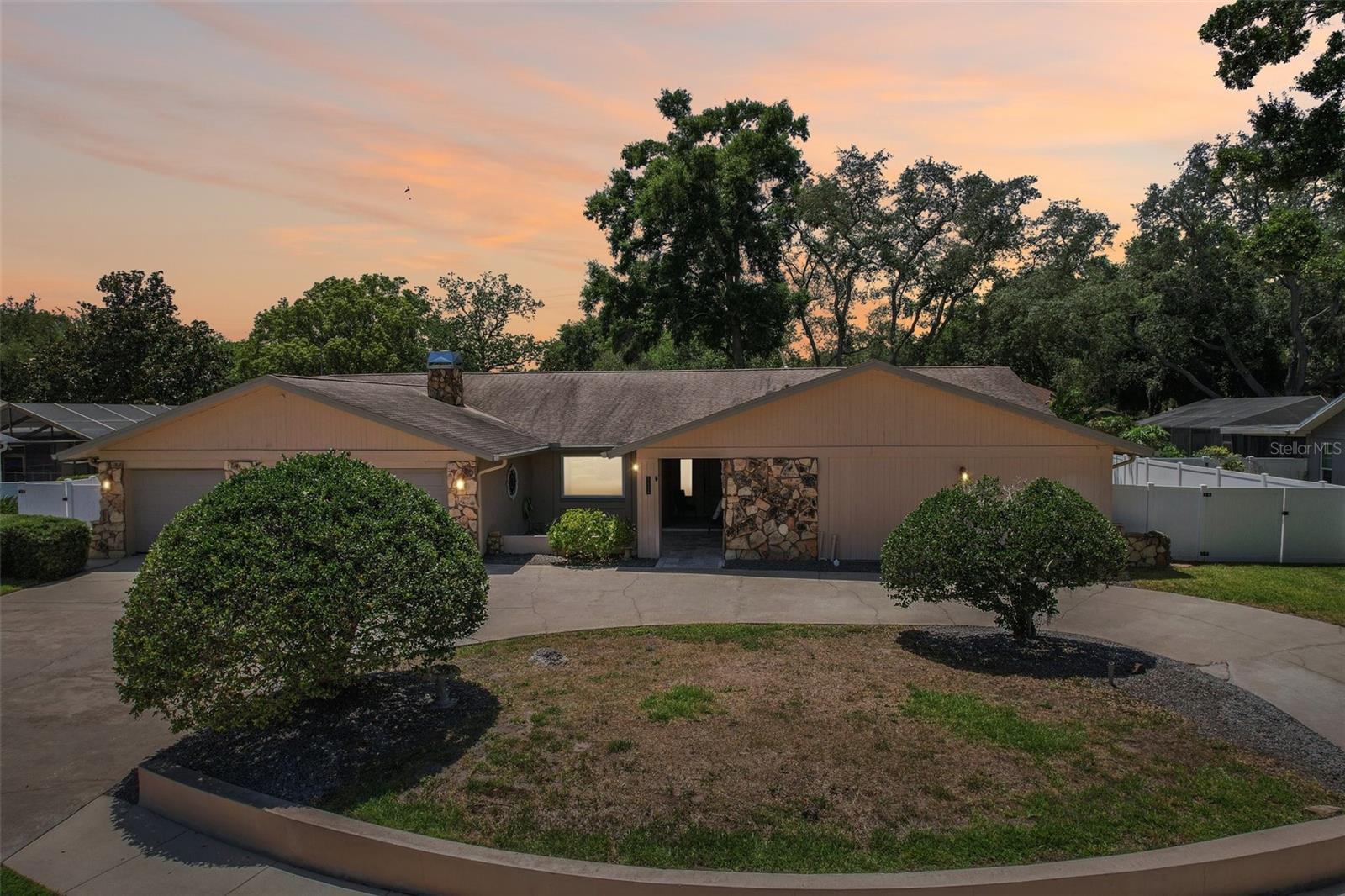 Image 98 of 99 For 2424 Sundancer Drive