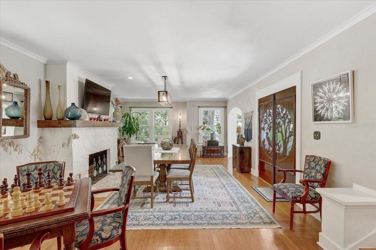 Image 11 of 82 For 325 49th Street N