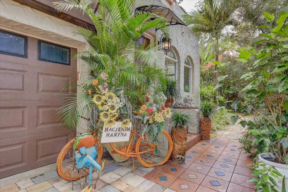 Image 2 of 82 For 325 49th Street N