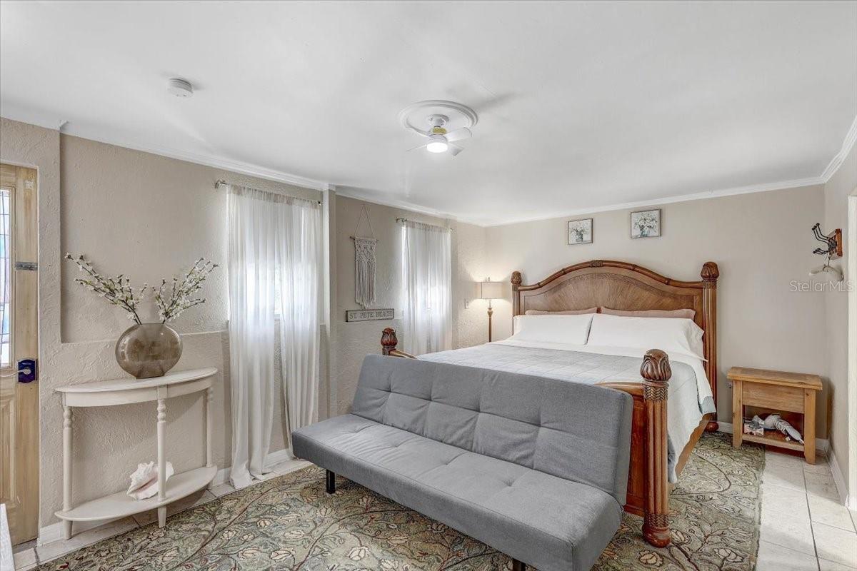 Image 38 of 82 For 325 49th Street N