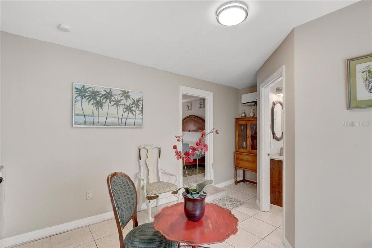 Image 42 of 82 For 325 49th Street N