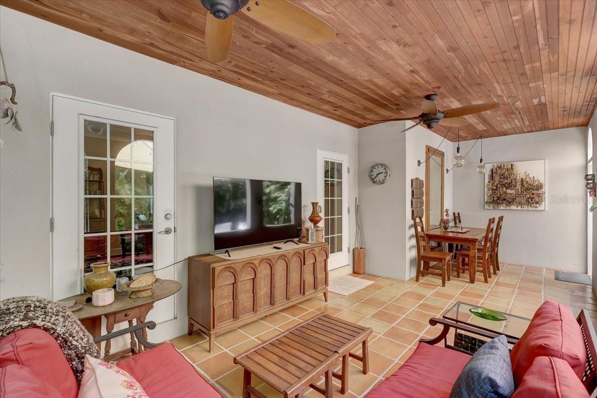Image 60 of 82 For 325 49th Street N
