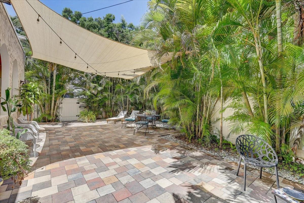 Image 64 of 82 For 325 49th Street N