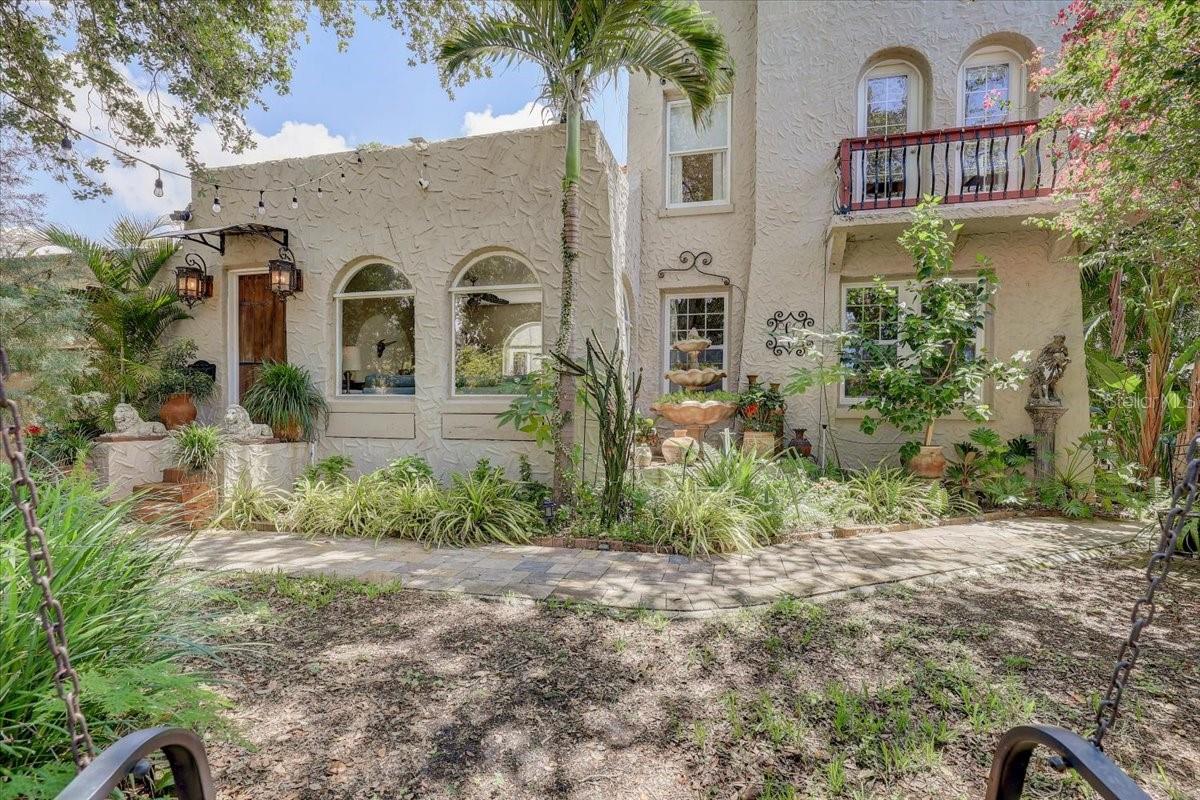Image 70 of 82 For 325 49th Street N