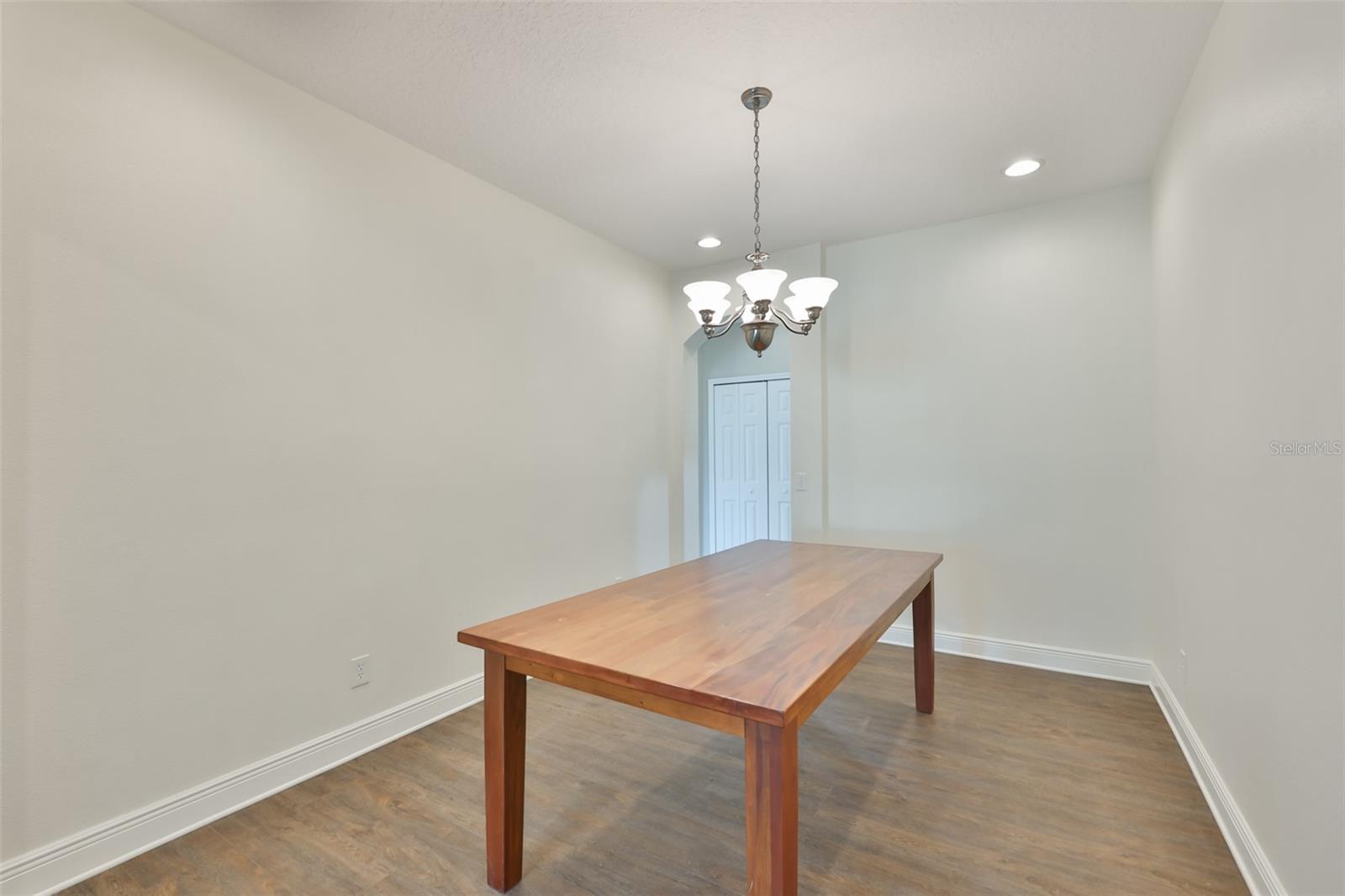 Image 17 of 48 For 708 Coade Stone Drive