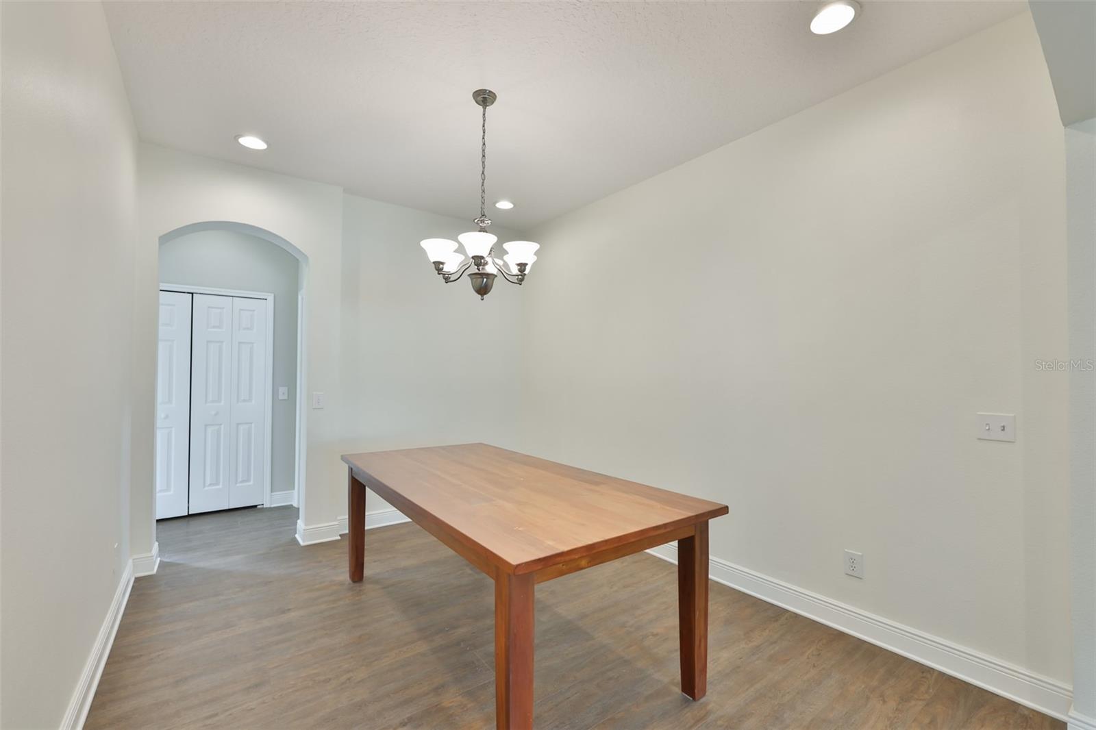 Image 18 of 48 For 708 Coade Stone Drive