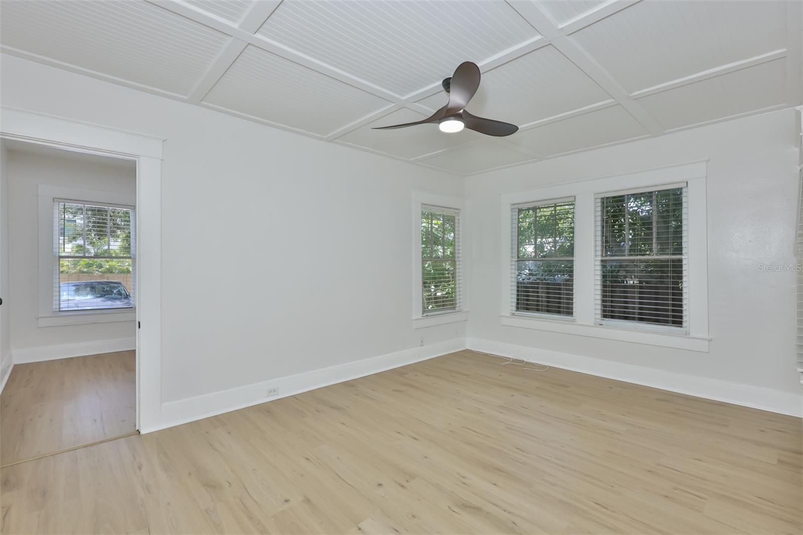 Image 16 of 30 For 902 Columbus Drive