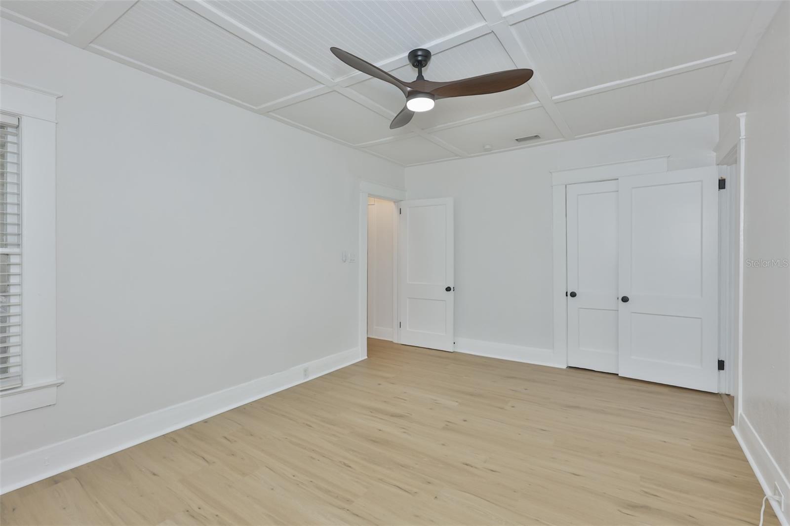 Image 18 of 30 For 902 Columbus Drive