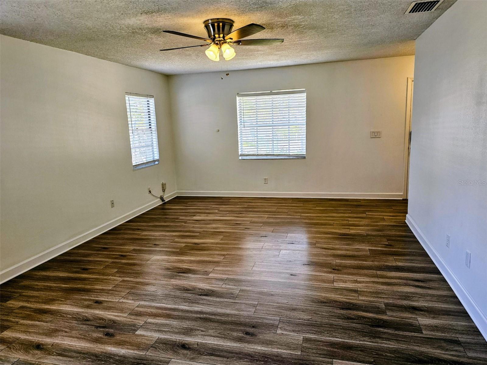 Image 21 of 38 For 3128 Varn Avenue