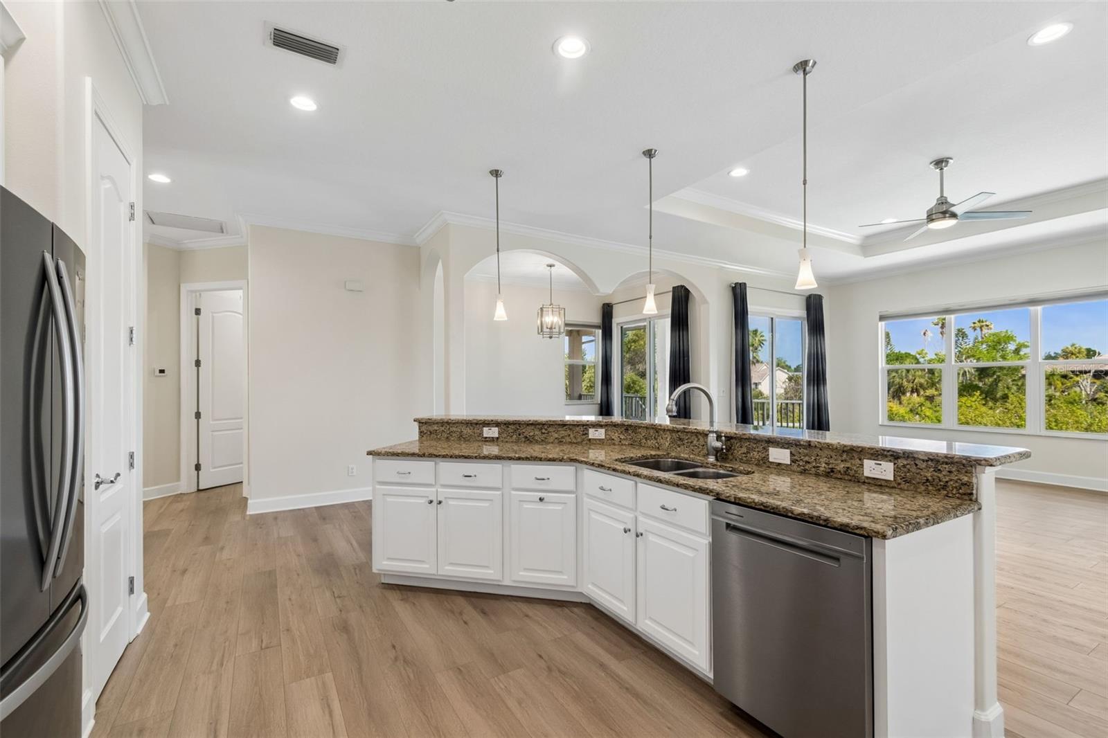 Image 12 of 75 For 435 Westwinds Drive