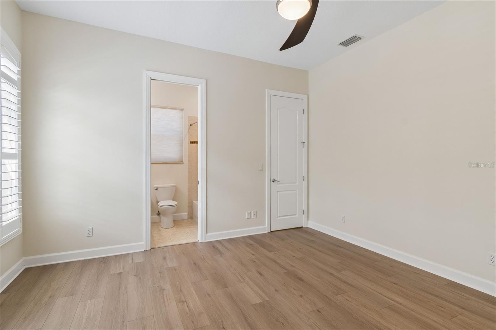 Image 40 of 75 For 435 Westwinds Drive