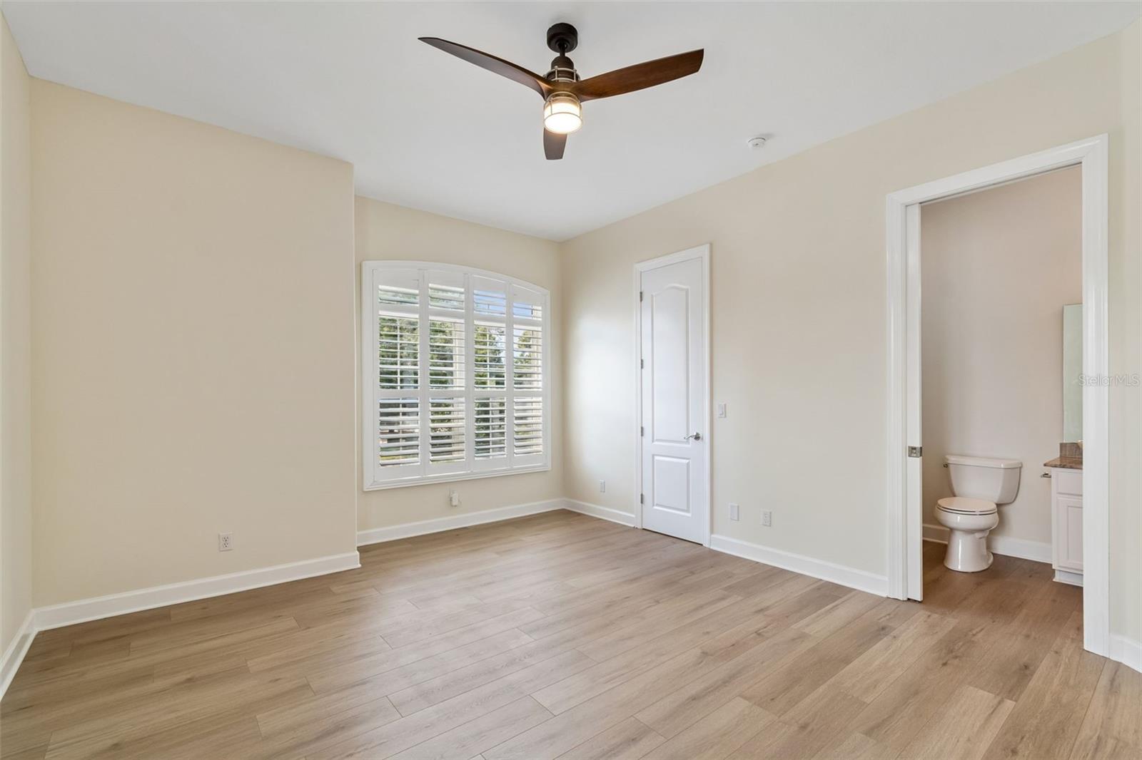 Image 45 of 75 For 435 Westwinds Drive