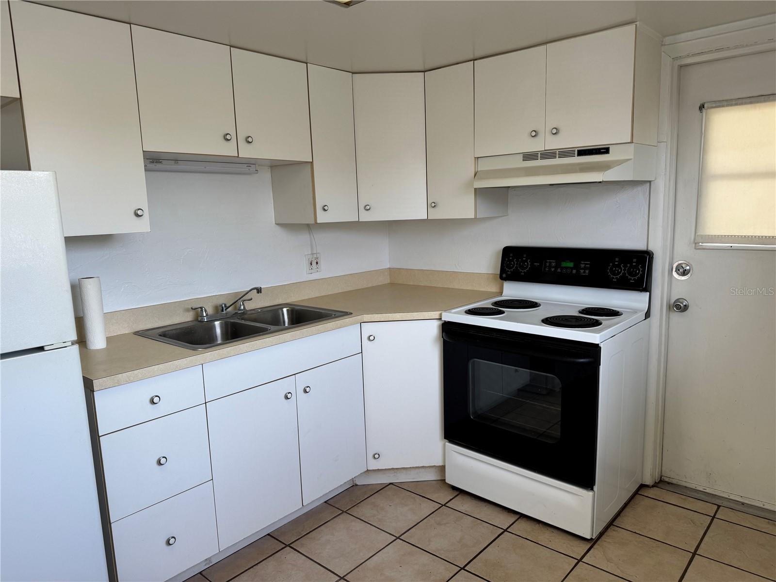 Image 6 of 10 For 3480 32nd Avenue N 105