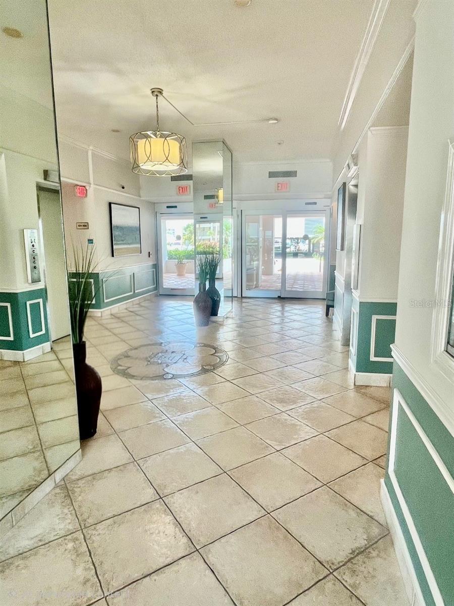 Image 3 of 76 For 851 Bayway Boulevard 405