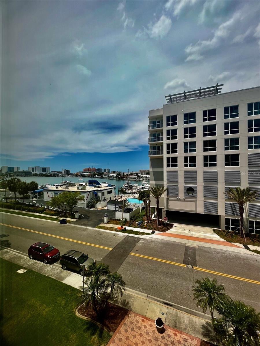Image 37 of 76 For 851 Bayway Boulevard 405