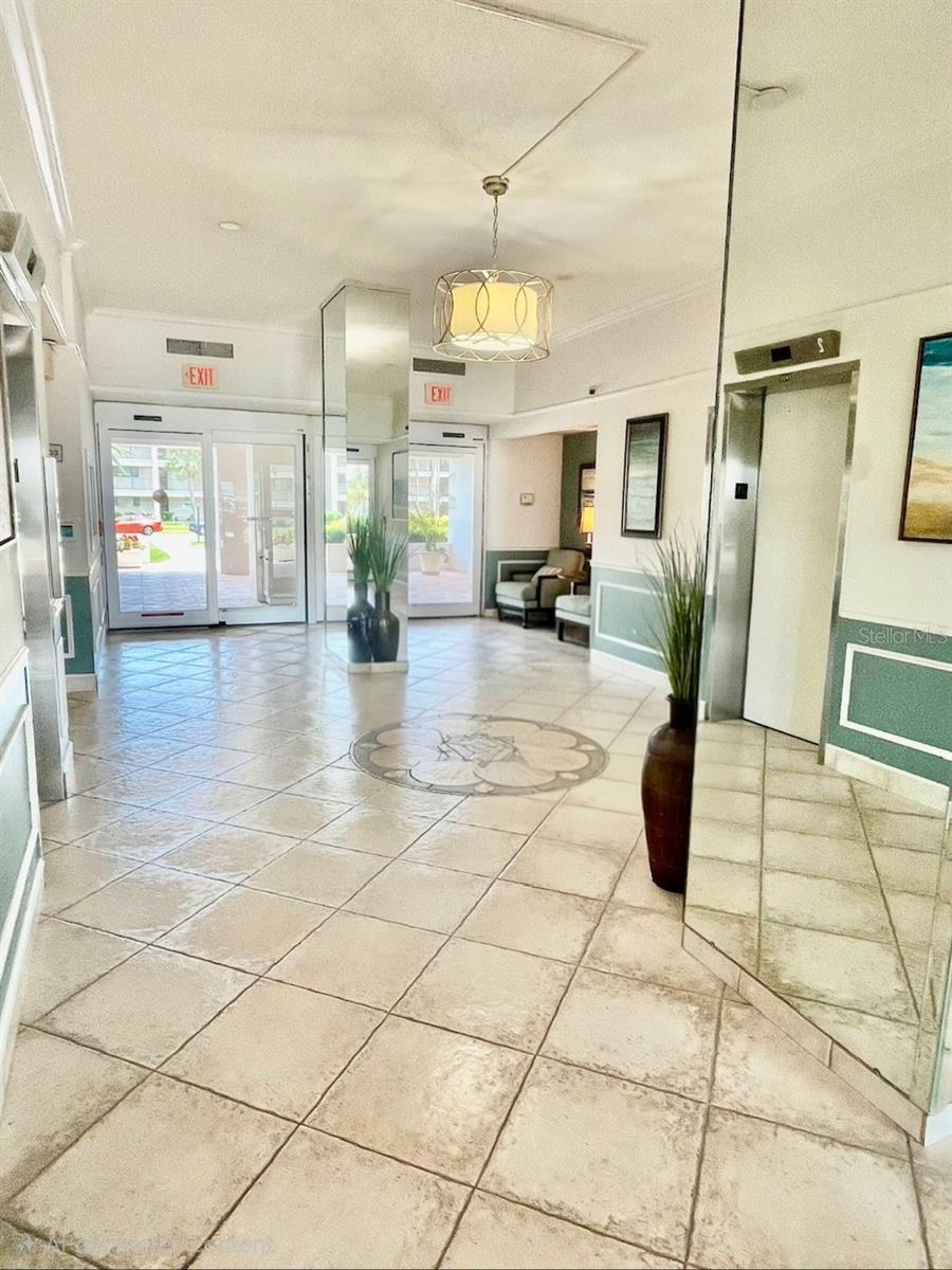 Image 5 of 76 For 851 Bayway Boulevard 405
