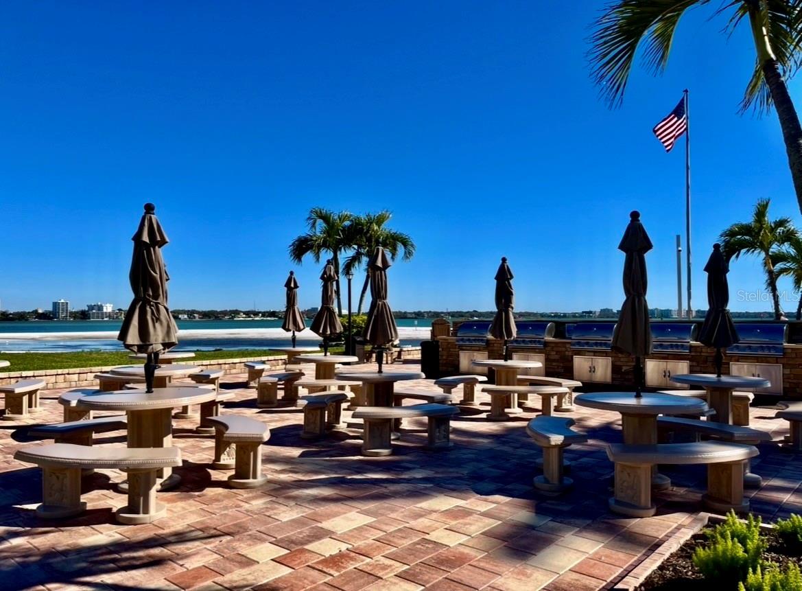 Image 51 of 76 For 851 Bayway Boulevard 405