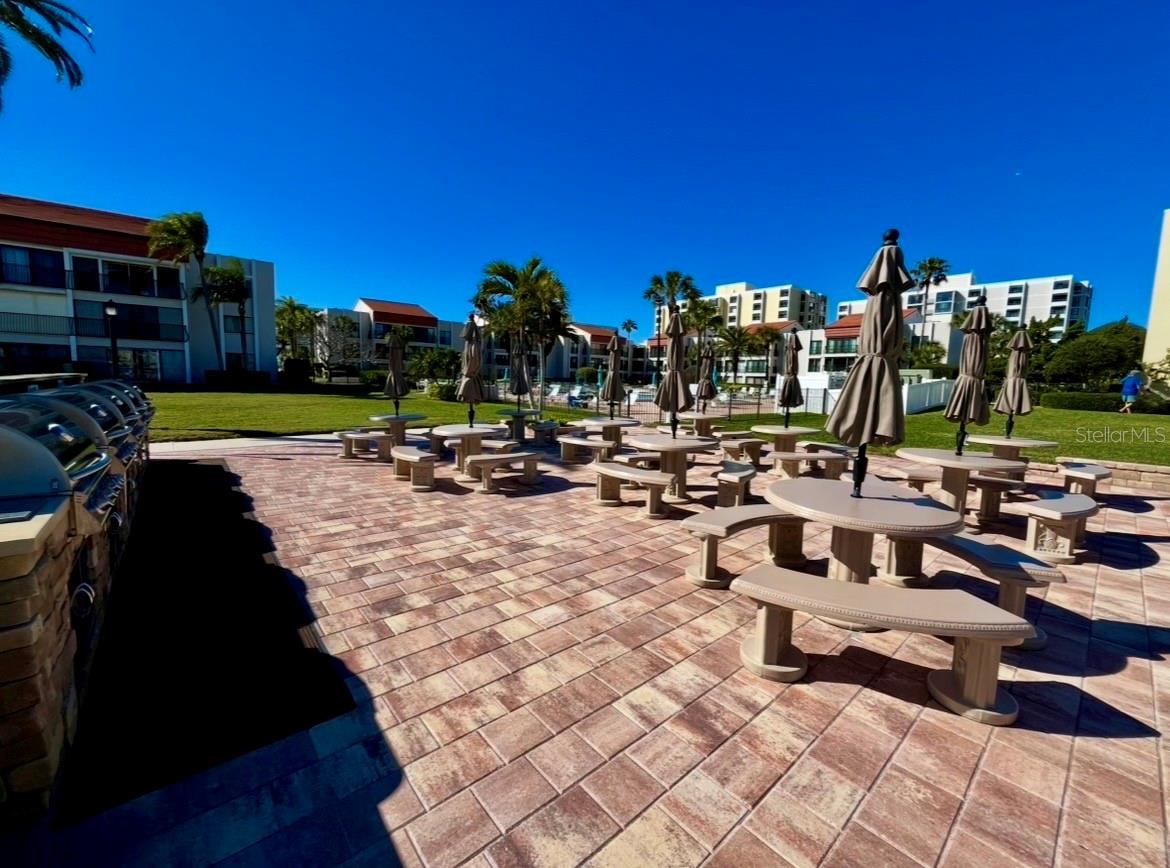 Image 53 of 76 For 851 Bayway Boulevard 405