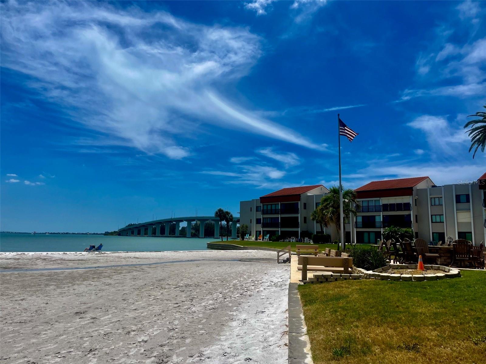 Image 65 of 76 For 851 Bayway Boulevard 405