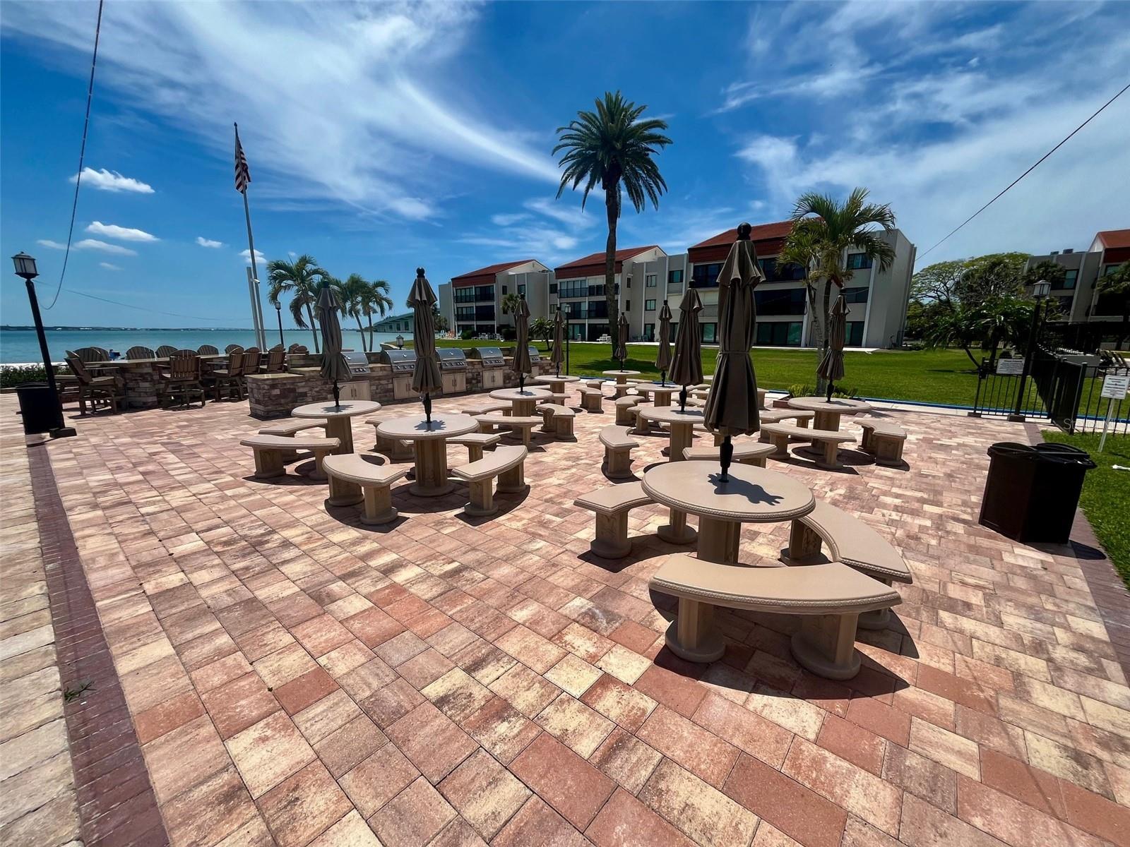 Image 71 of 76 For 851 Bayway Boulevard 405