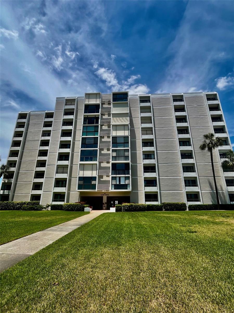 Image 76 of 76 For 851 Bayway Boulevard 405