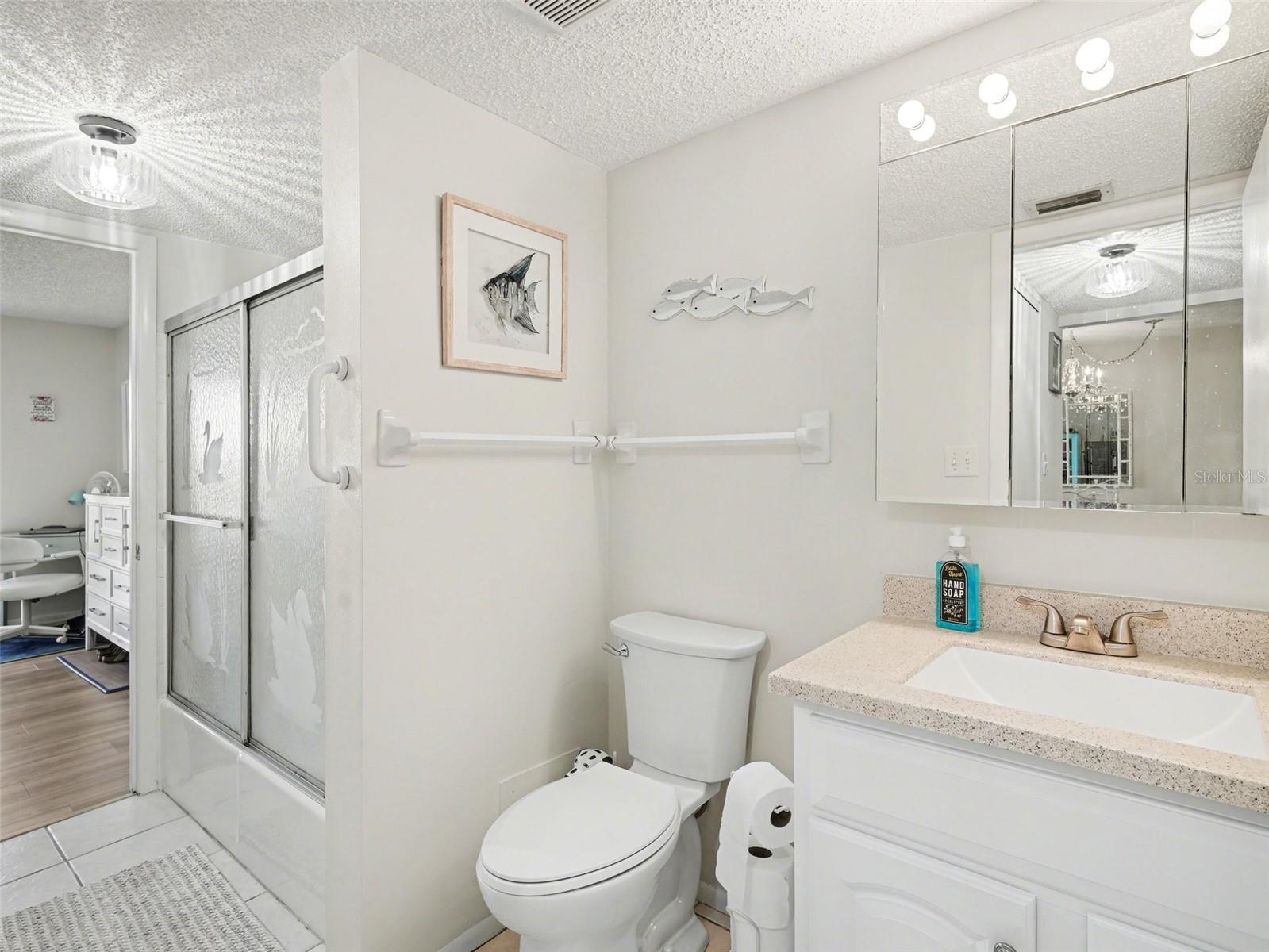 Image 17 of 25 For 3915 Lake Bayshore Drive 306