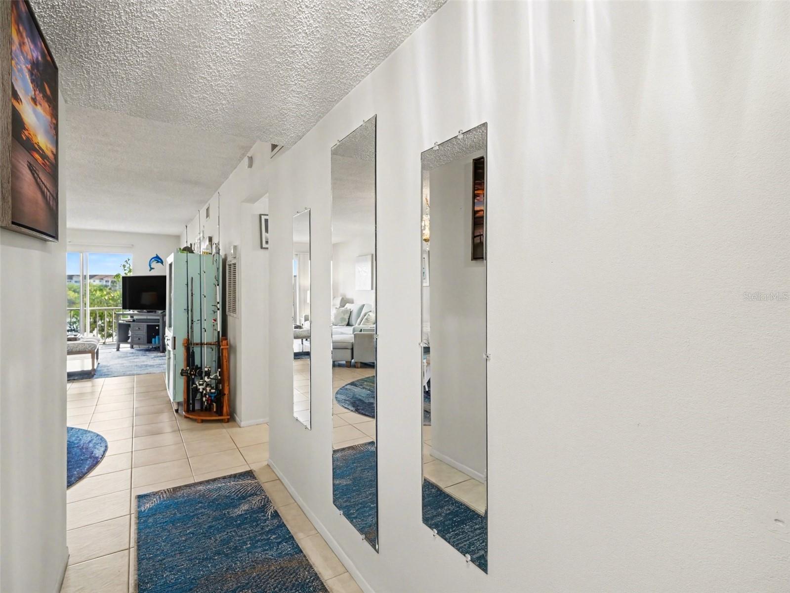 Image 3 of 25 For 3915 Lake Bayshore Drive 306