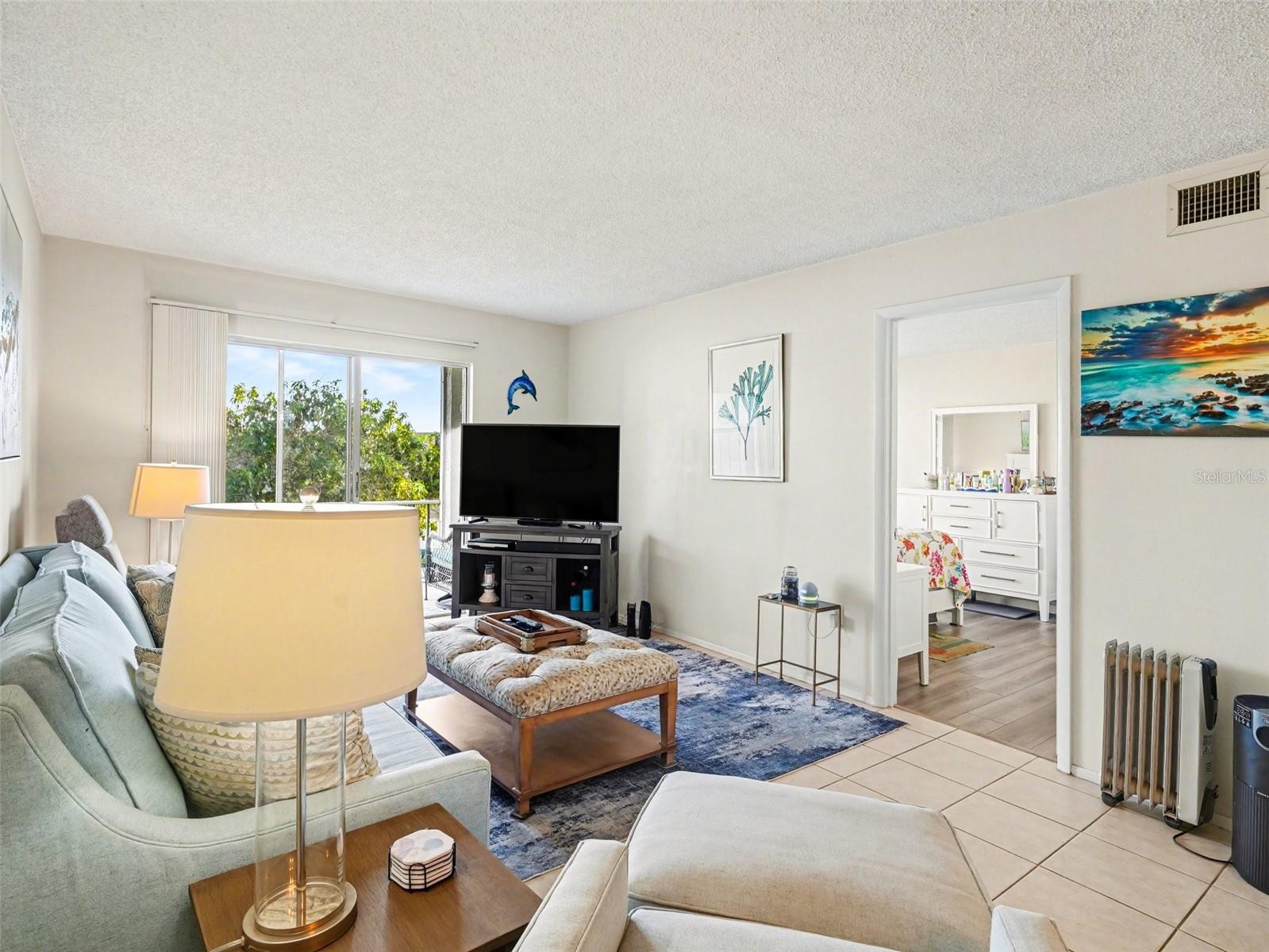 Image 8 of 25 For 3915 Lake Bayshore Drive 306