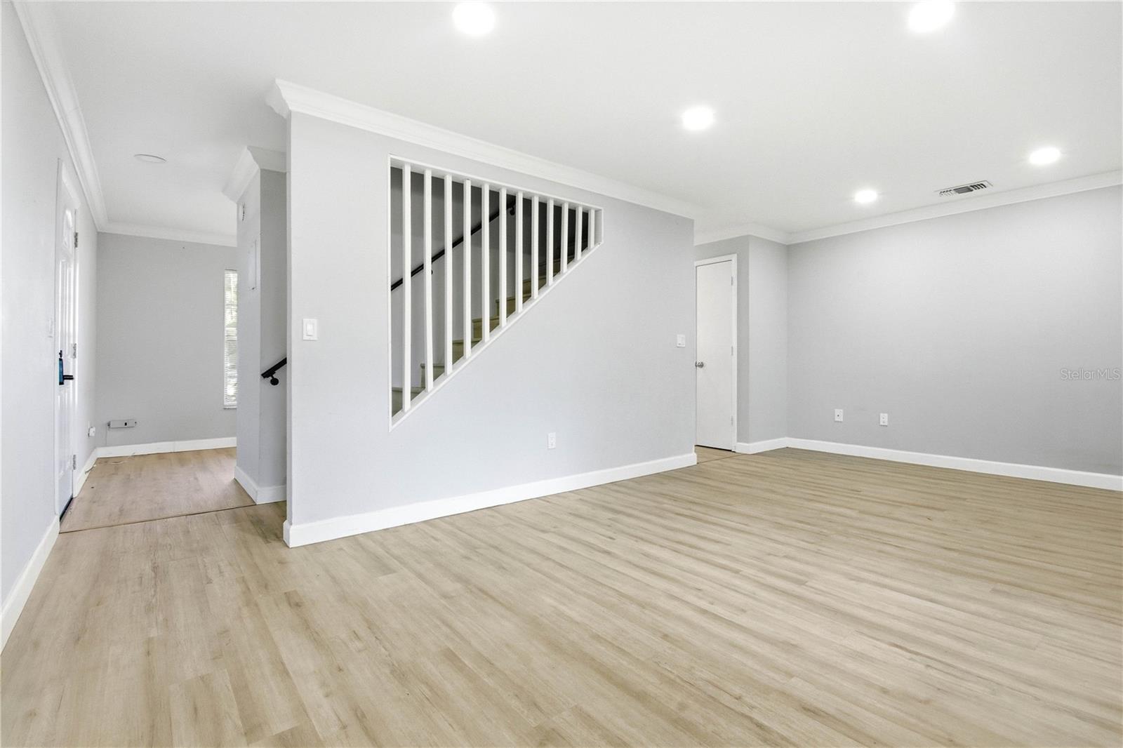 Image 31 of 40 For 14113 Village Terrace Drive