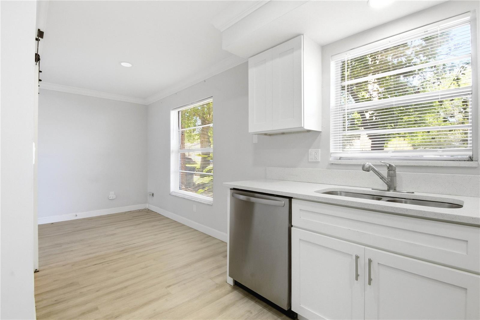 Image 7 of 40 For 14113 Village Terrace Drive