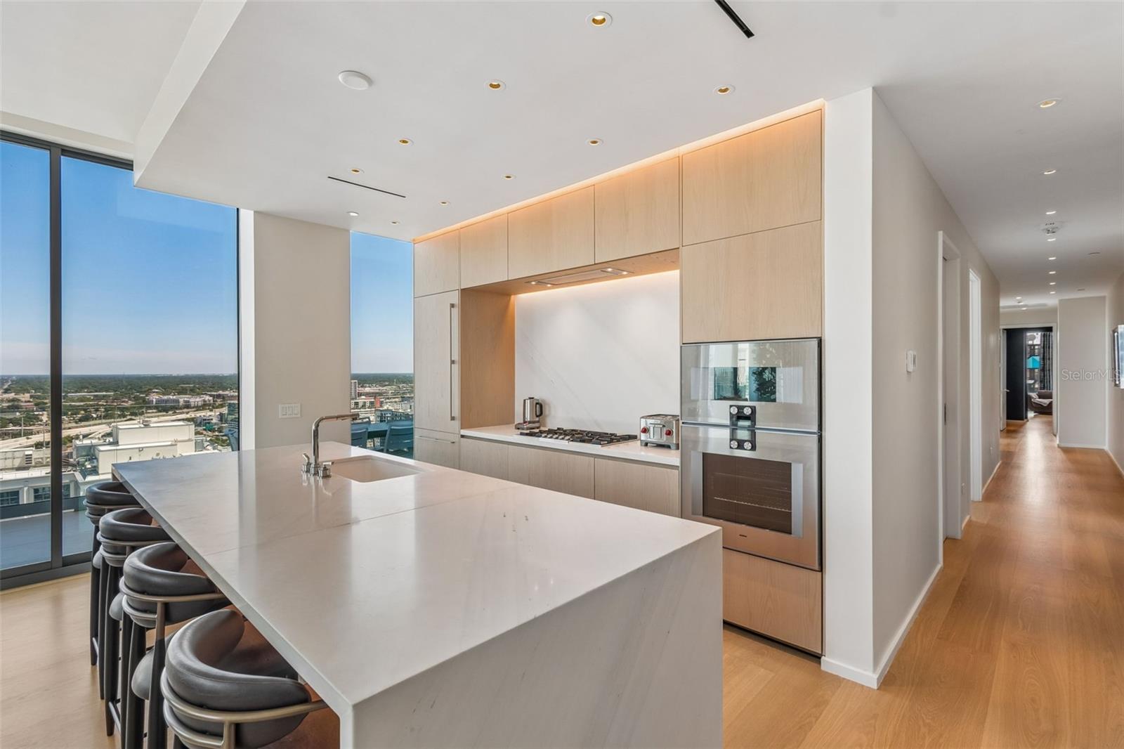 Image 16 of 88 For 1000 Water Street 2501