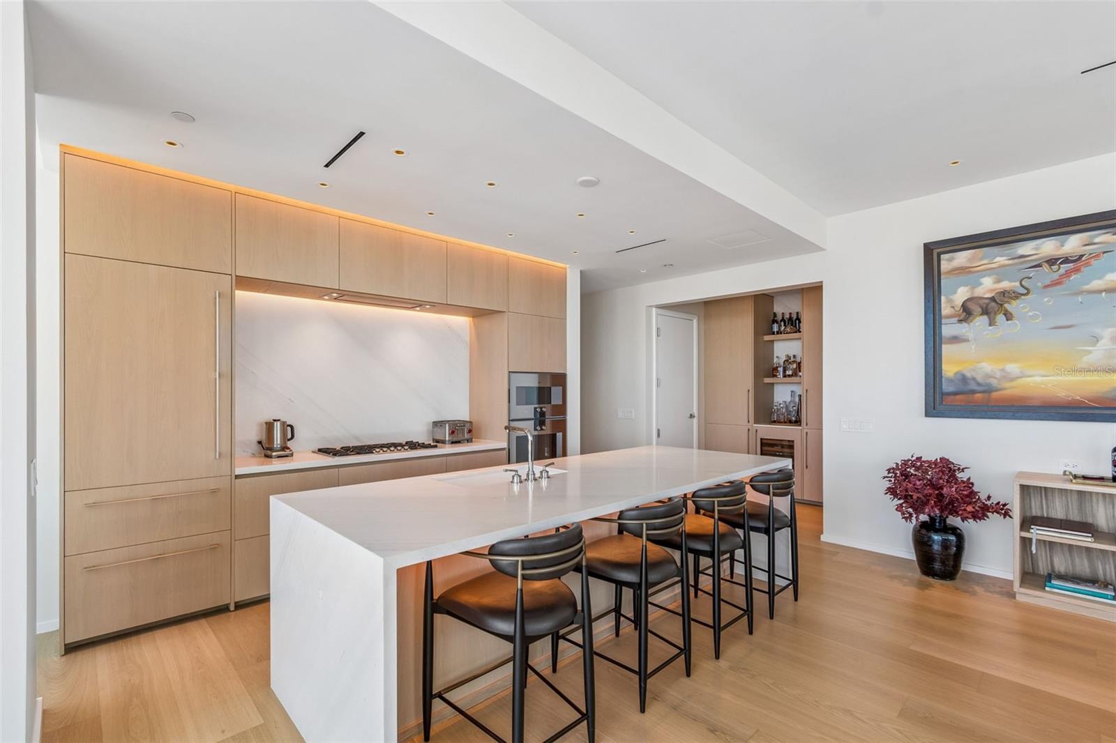 Image 17 of 88 For 1000 Water Street 2501