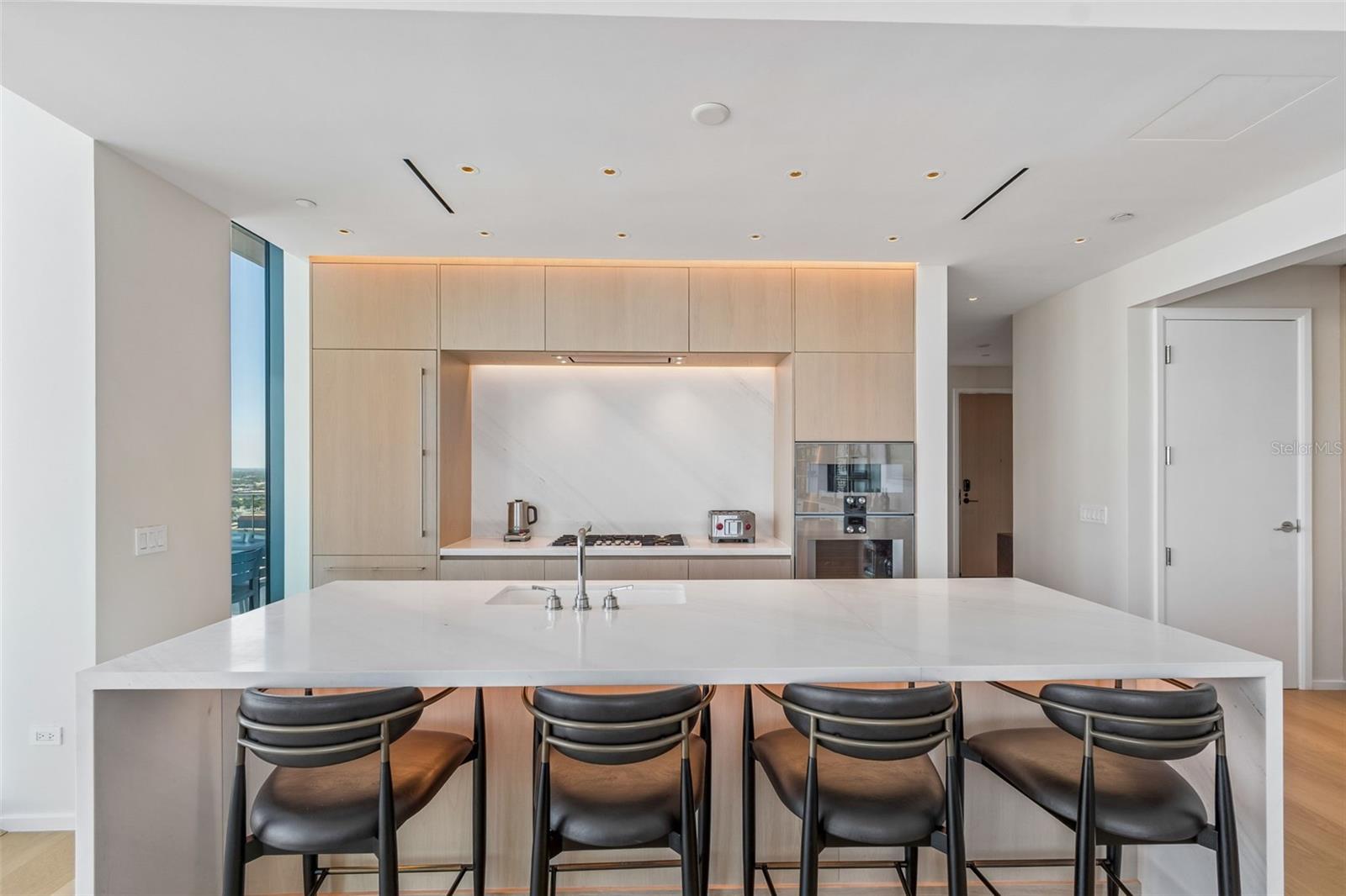 Image 18 of 88 For 1000 Water Street 2501